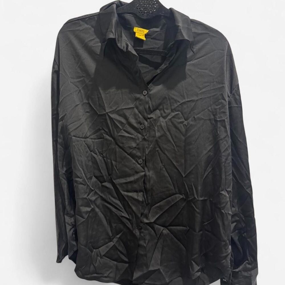 Daisy Women's Black Shirt